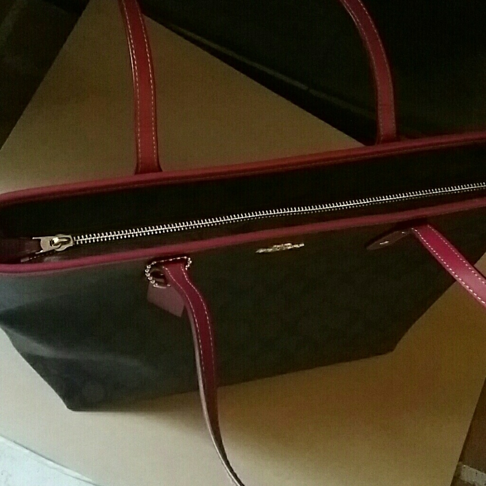 💖 COACH CITY ZIP TOTE 💖  - Picture 6 of 8